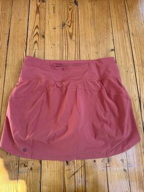 Athleta Skort Skirt S (color clay tan pink-ish)
